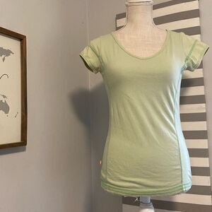 Johnny Was Pale Green Vintage V-Neck Short Sleeve Lightweight Blouse Size XS
